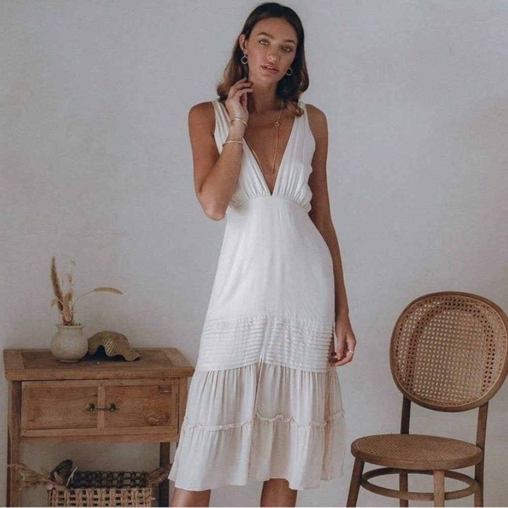 Aura White V-Neck Tiered Midi Dress